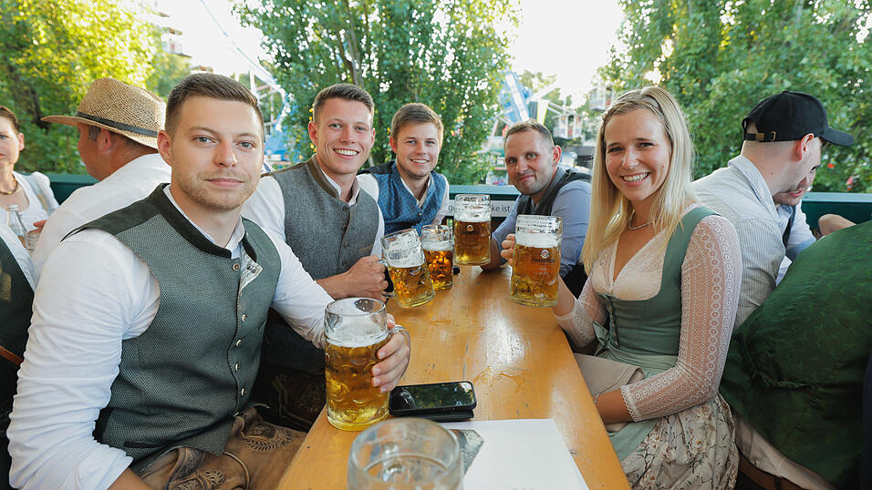 Die Partybilder vom Samstag, 10. August 2024, aus dem Festzelt Nothaft. Die Partybilder vom Samstag, 10. August 2024, aus dem Festzelt Nothaft.