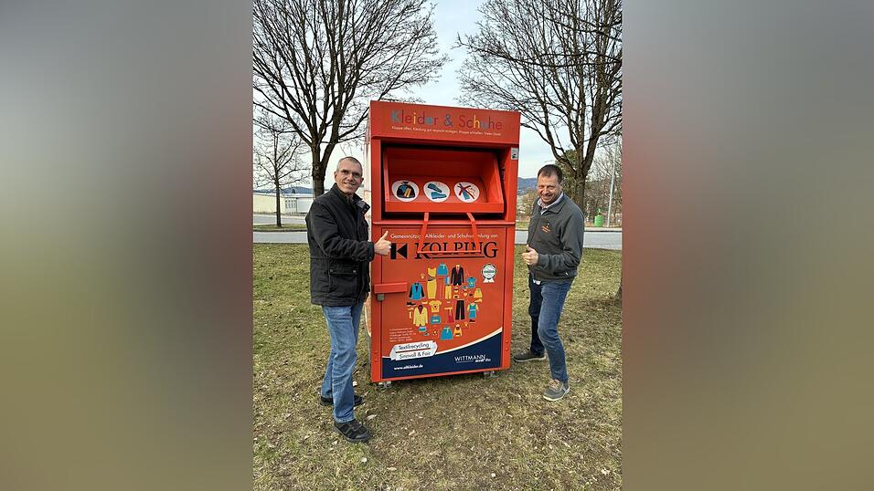Matthias Wagner (l.) und 2. Vorsitzender Stephan Limbeck am neuen Standort an der Wendeplatte