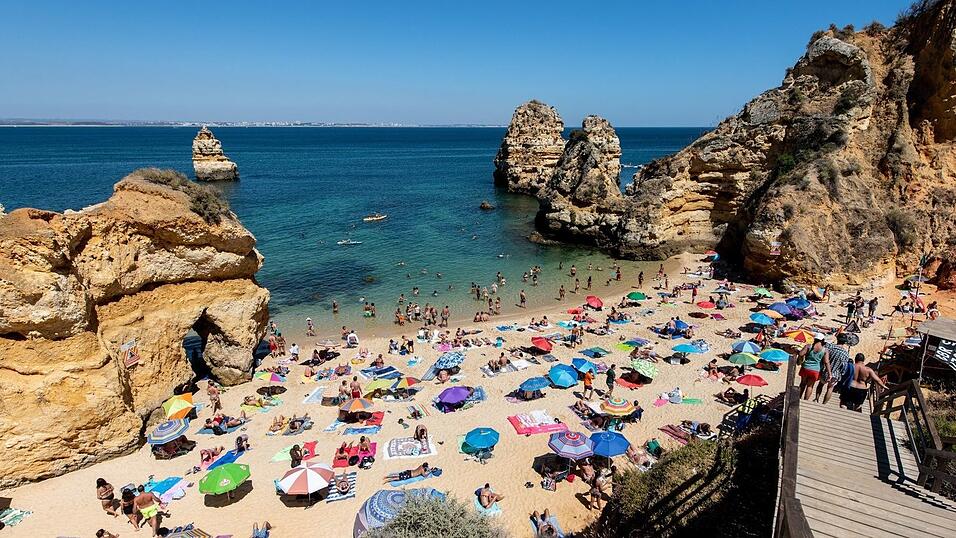 Wer eine Pauschalreise bucht, soll künftig mehr Rechte haben. (Symbolbild) Wer eine Pauschalreise bucht, soll künftig mehr Rechte haben. (Symbolbild)