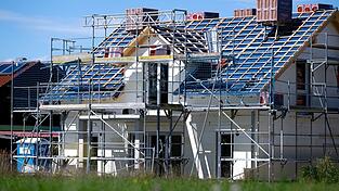 Im Wohnungsbau sank der Auftragsbestand preisbereinigt. (Archivbild)