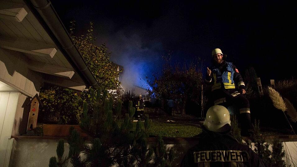 Bei einem Brand in Moosthenning im Landkreis Dingolfing-Landau wurde eine 91-J&auml;hrige lebensgef&auml;hrlich verletzt.