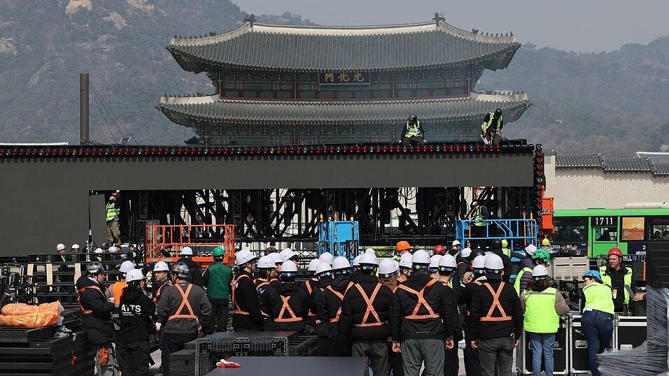 Am Gwanghwamun-Platz in Seoul wird die Band BTS ihr Comeback-Konzert geben. Es wird weltweit via Netflix &uuml;bertragen.
