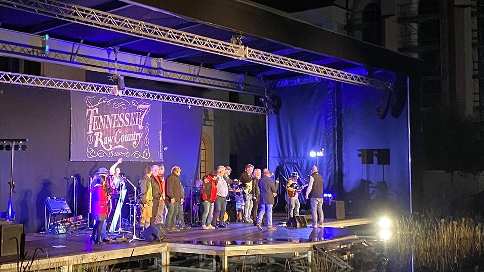 Am Freitagabend fand in Aidenbach ein Benefizkonzert statt.
