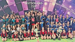 Die Obertrübenbacher Rock’n’Roller freuen sich über ihre Top-Platzierungen beim Deutschlandcup in Mering. Die Obertrübenbacher Rock’n’Roller freuen sich über ihre Top-Platzierungen beim Deutschlandcup in Mering.