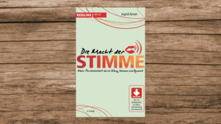 Ingrid Amons Werk „Die Macht der Stimme“ ist das meistverkaufte Buch zum Thema im deutschsprachigen Raum. Ingrid Amons Werk „Die Macht der Stimme“ ist das meistverkaufte Buch zum Thema im deutschsprachigen Raum.