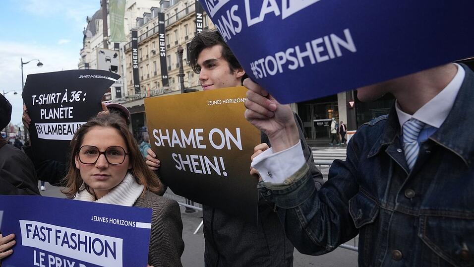 In Frankreich kam es nach einem Skandal um Sexpuppen zu Protesten gegen das Fast-Fashion-Unternehmen Shein. (Archivbild)