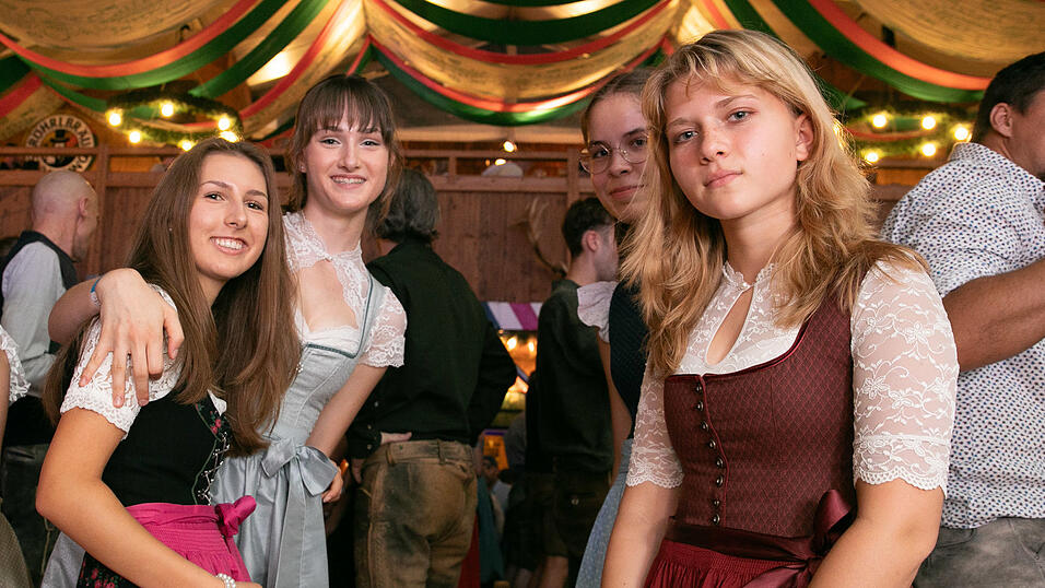 Die Partybilder vom Freitag, 15. August, aus dem Festzelt Weckmann. Die Partybilder vom Freitag, 15. August, aus dem Festzelt Weckmann.