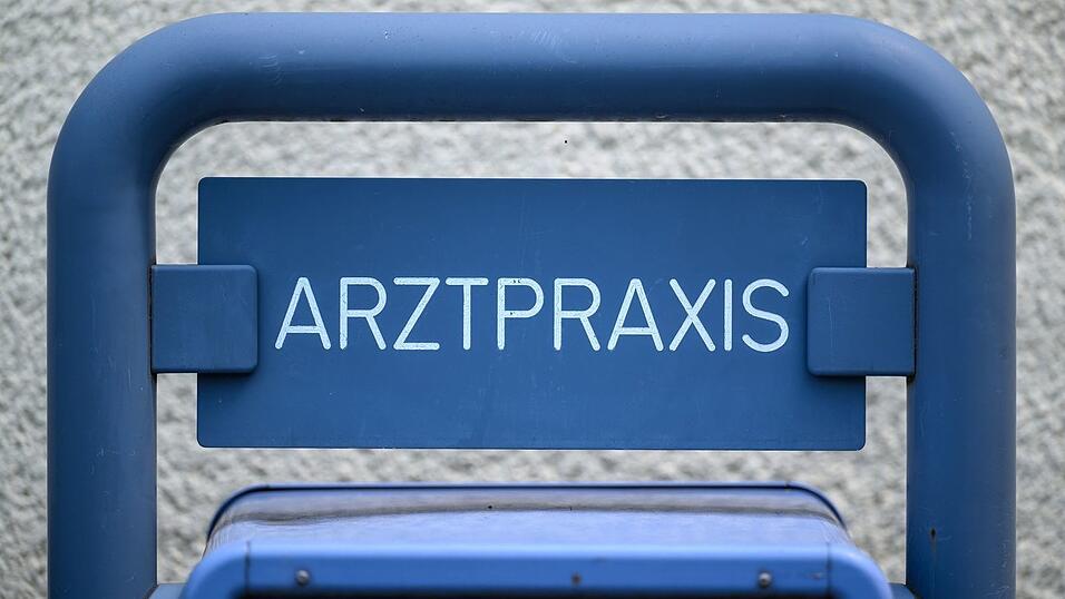 Mehr &Auml;rztinnen und &Auml;rzte wollen Teilzeit arbeiten. (Archivbild)