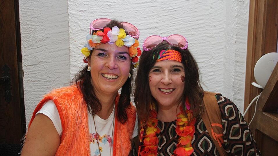 In der Landshuter Weinstube Isarklause fand am Samstag eine Schlagerparty statt. In der Landshuter Weinstube Isarklause fand am Samstag eine Schlagerparty statt.