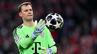 Manuel Neuer hält für den FC Bayern immer noch Bälle - und bald auch wieder für das DFB-Team? (Archivbild) Manuel Neuer hält für den FC Bayern immer noch Bälle - und bald auch wieder für das DFB-Team? (Archivbild)