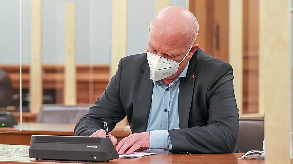 Joachim Wolbergs will sich am 19. Januar zum aktuellen Stand des Verfahrens gegen ihn äußern. Joachim Wolbergs will sich am 19. Januar zum aktuellen Stand des Verfahrens gegen ihn äußern.