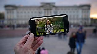 Die Ehefrau des britischen Thronfolgers Prinz William bekommt Chemotherapie, wie sie in einer am Freitag ver&ouml;ffentlichten Videobotschaft sagte.