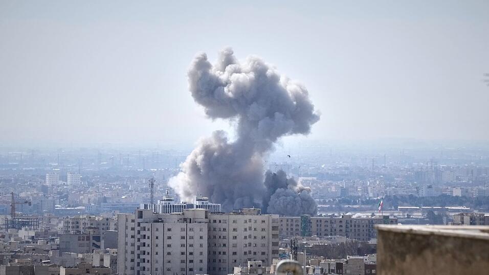 Die israelisch-amerikanischen Angriffe haben im Iran viele Opfer gefordert. (Archivbild)