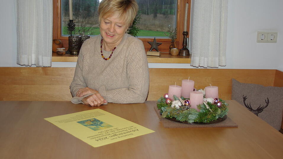 Die Organisatorin des Adventsingens und Leiterin des Kirchenchors Wiesenfelden fiebert dem Termin am Sonntag bereits entgegen Die Organisatorin des Adventsingens und Leiterin des Kirchenchors Wiesenfelden fiebert dem Termin am Sonntag bereits entgegen