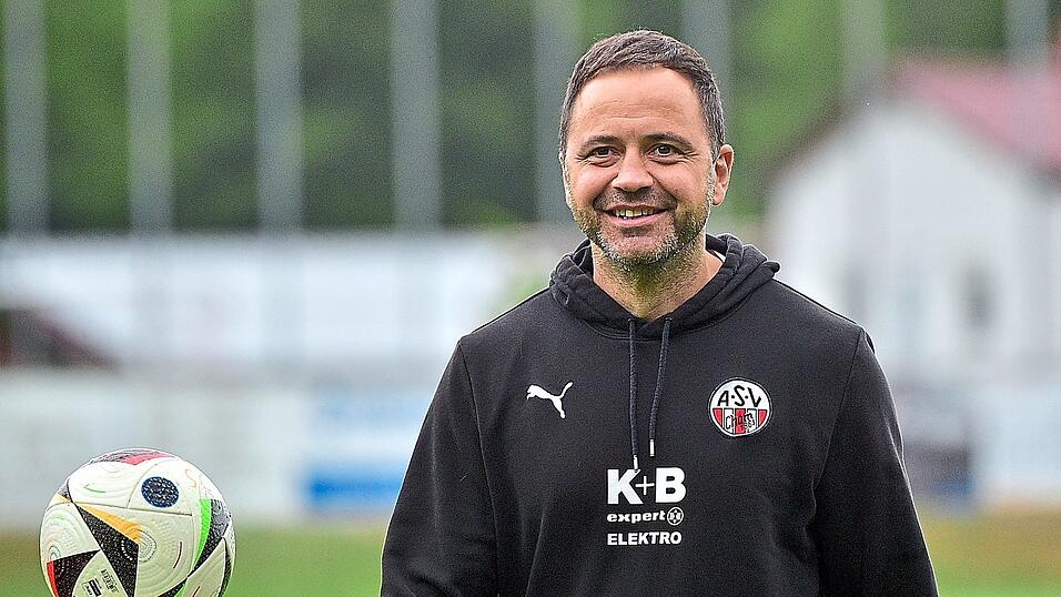 Steht wie kein anderer f&uuml;r Erfolg und Kontinuit&auml;t beim ASV Cham: Trainer Faruk Maloku.