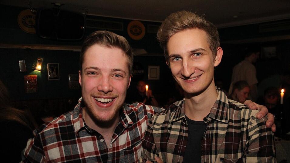So wurde am Samstag, 23. Oktober, im Irish Pub in Landshut gefeiert - die Partybilder. So wurde am Samstag, 23. Oktober, im Irish Pub in Landshut gefeiert - die Partybilder.