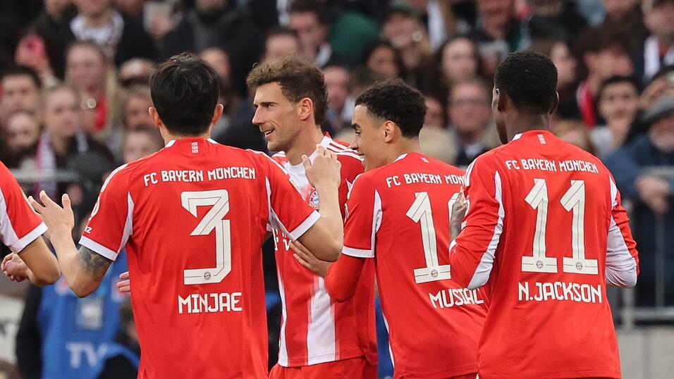 Rekord-Torschütze Leon Goretzka (2.v.l.). Rekord-Torschütze Leon Goretzka (2.v.l.).