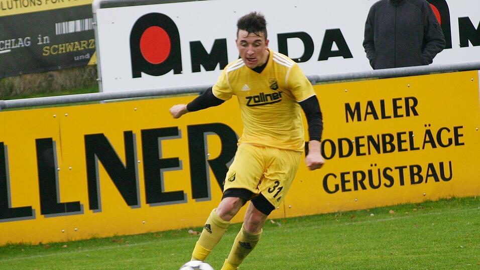 Die DJK Vilzing kann sich am Samstag im direkten Duell von Etzenricht absetzen (Foto: Fabian Roßmann). Die DJK Vilzing kann sich am Samstag im direkten Duell von Etzenricht absetzen (Foto: Fabian Roßmann).