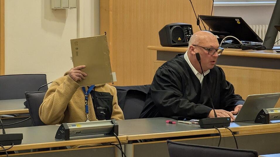 Verteidiger Uwe Grabner will eine unbefristete Unterbringung seines Mandanten verhindern. Verteidiger Uwe Grabner will eine unbefristete Unterbringung seines Mandanten verhindern.
