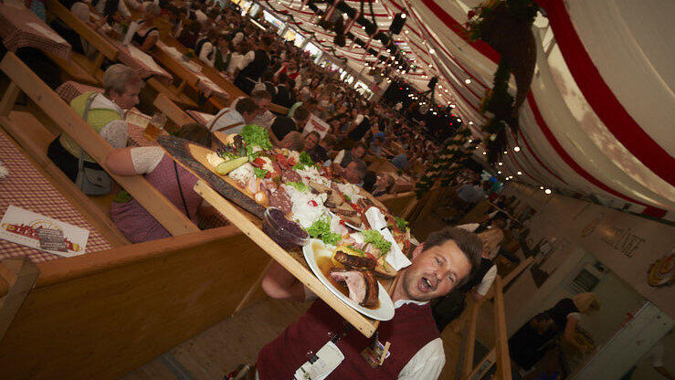 Die Partybilder vom Samstag, 13. August 2022, aus dem Festzelt Lechner.