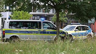 Die Polizei war mit Hunderten Kräften im Einsatz. Die Polizei war mit Hunderten Kräften im Einsatz.