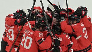 Top-Favorit Kanada rettete sich mit einem Sieg in der Overtime ins Halbfinale, Top-Favorit Kanada rettete sich mit einem Sieg in der Overtime ins Halbfinale,