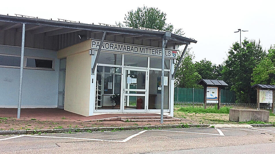 Gähnende Leere am Gelände des Mitterfelser Panoramabades: Das wird es in diesem Jahr auch so bleiben. Gähnende Leere am Gelände des Mitterfelser Panoramabades: Das wird es in diesem Jahr auch so bleiben.