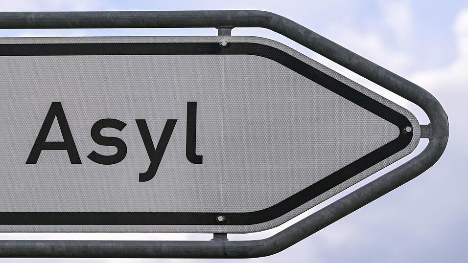 Die Zahl der Asylanträge in der EU geht weiter zurück. (Symbolbild) Die Zahl der Asylanträge in der EU geht weiter zurück. (Symbolbild)
