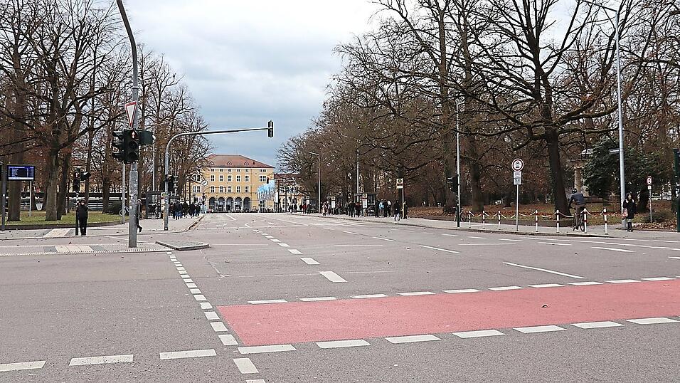 Blick von der Maxstraße in Richtung Bahnhof: Laut Polizei gibt es eine Verlagerung der Drogenszene.