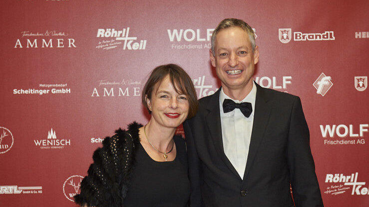 Die Metzgerzunft hat am Samstagabend in die Joseph-von-Fraunhofer-Halle eingeladen. Die Metzgerzunft hat am Samstagabend in die Joseph-von-Fraunhofer-Halle eingeladen.