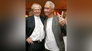 Zwei Filmemacher aus Deutschland, die es in Hollywood geschafft haben: Wolfgang Petersen (links) mit 'Independence Day'-Regisseur Roland Emmerich 2009 im Hotel Sunset Marquis in Los Angeles Zwei Filmemacher aus Deutschland, die es in Hollywood geschafft haben: Wolfgang Petersen (links) mit 'Independence Day'-Regisseur Roland Emmerich 2009 im Hotel Sunset Marquis in Los Angeles