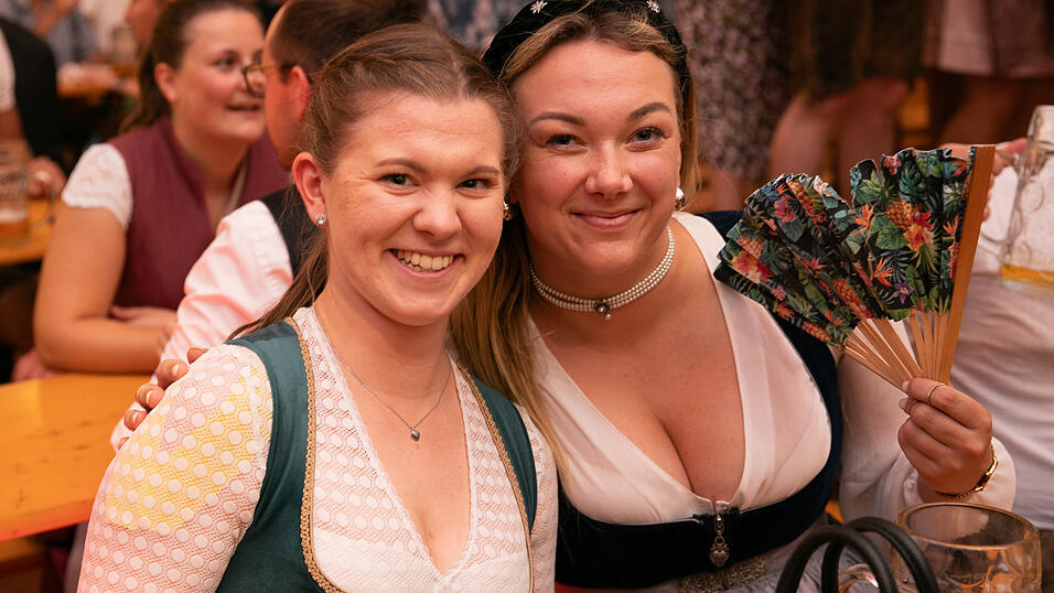 Die Partybilder vom Donnerstag, 14. August, aus dem Festzelt Krönner. Die Partybilder vom Donnerstag, 14. August, aus dem Festzelt Krönner.