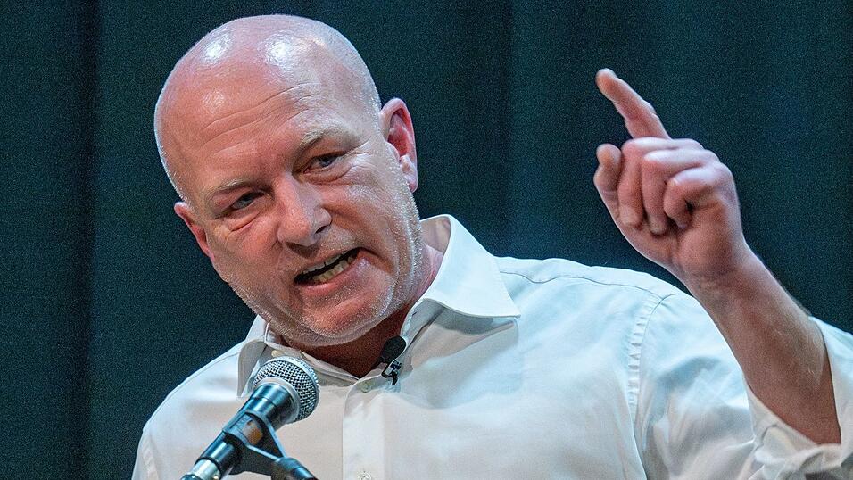 Der ehemalige Oberb&uuml;rgermeister von Regensburg, Joachim Wolbergs, steht erneut vor Gericht. (Archivbild)