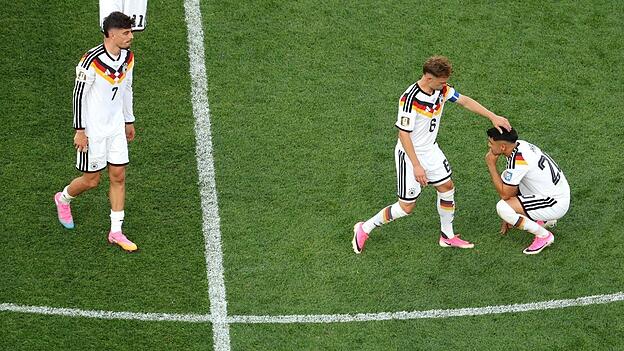 Gro&szlig;e Entt&auml;uschung bei Kimmich und Co. - die deutsche Fu&szlig;ball-Nationalmannschaft ist raus bei der WM.