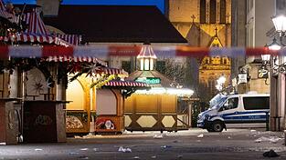 Im Dezember 2024 fuhr ein Mann aus Saudi-Arabien, mit einem Auto in eine Menschenmenge auf einem Weihnachtsmarkt in Magdeburg - sechs Menschen starben. (Archivbild) Im Dezember 2024 fuhr ein Mann aus Saudi-Arabien, mit einem Auto in eine Menschenmenge auf einem Weihnachtsmarkt in Magdeburg - sechs Menschen starben. (Archivbild)