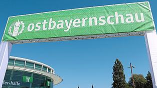 Direkt neben dem Gäubodenvolksfest ist die Ostbayernschau aufgebaut.
