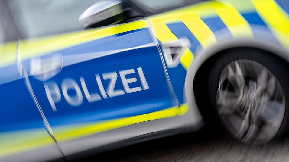 Die Polizei ermittelt wegen versuchter Körperverletzung. (Symbolbild) Die Polizei ermittelt wegen versuchter Körperverletzung. (Symbolbild)