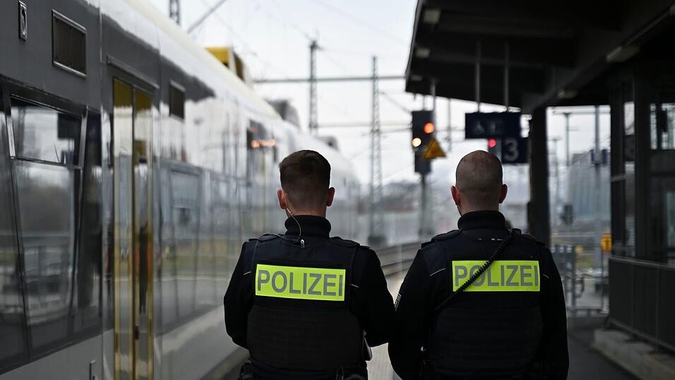 Die Bundespolizei will mit der Aktion das Sicherheitsgef&uuml;hl erh&ouml;hen. (Symbolbild)
