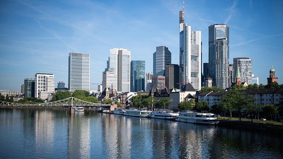 Die Geschäfte für Banken in Europa liefen zuletzt gut, in den USA verdienten Geldhäuser aber noch besser. (Archivbild) Die Geschäfte für Banken in Europa liefen zuletzt gut, in den USA verdienten Geldhäuser aber noch besser. (Archivbild)