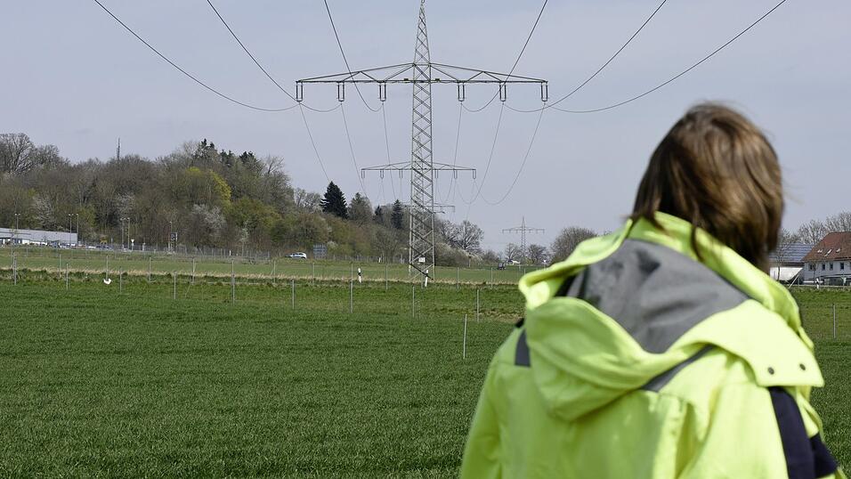 Der Ersatzneubau der Stromleitung zwischen den Umspannwerken Altheim und Altdorf soll 2027 beginnen. Der Ersatzneubau der Stromleitung zwischen den Umspannwerken Altheim und Altdorf soll 2027 beginnen.