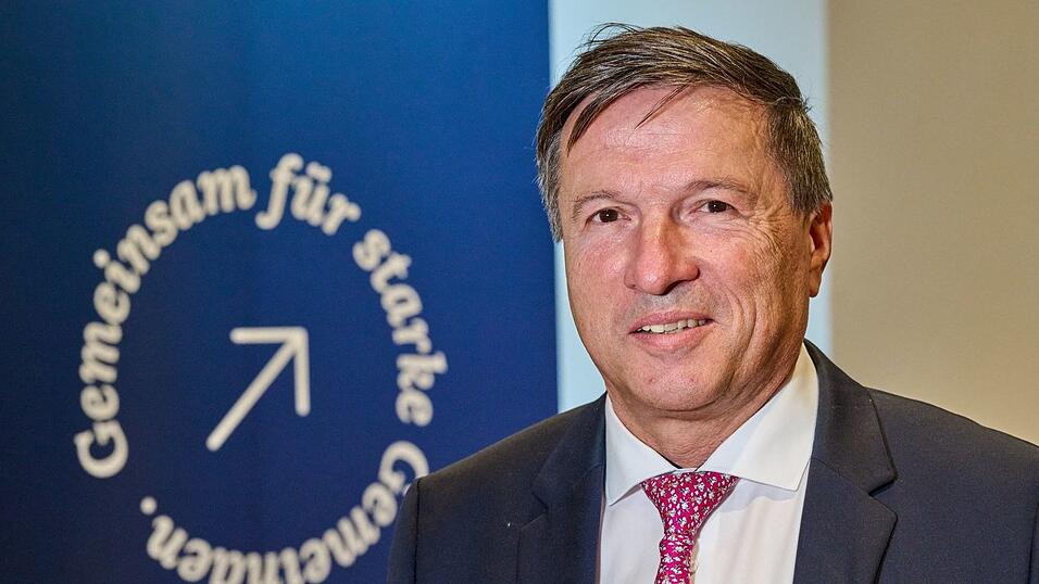 Gotz ist damit sozusagen das oberste Sprachrohr der gut 2.000 bayerischen Gemeinden. Gotz ist damit sozusagen das oberste Sprachrohr der gut 2.000 bayerischen Gemeinden.