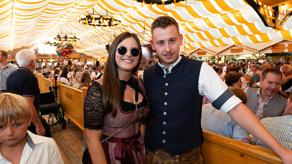 Die Partybilder vom Samstag, 17. August, aus dem Festzelt Nothaft. Die Partybilder vom Samstag, 17. August, aus dem Festzelt Nothaft.
