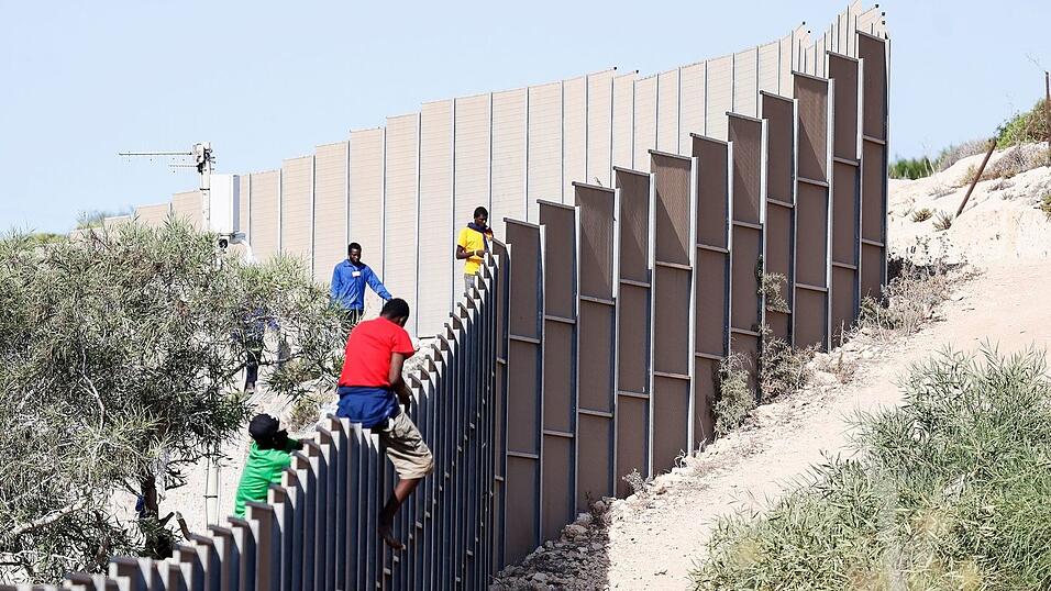 EU-Außengrenzstaaten, in denen viele irreguläre Migranten ankommen, sollen über den sogenannten Solidaritätsmechanismus entlastet werden. (Archivfoto)