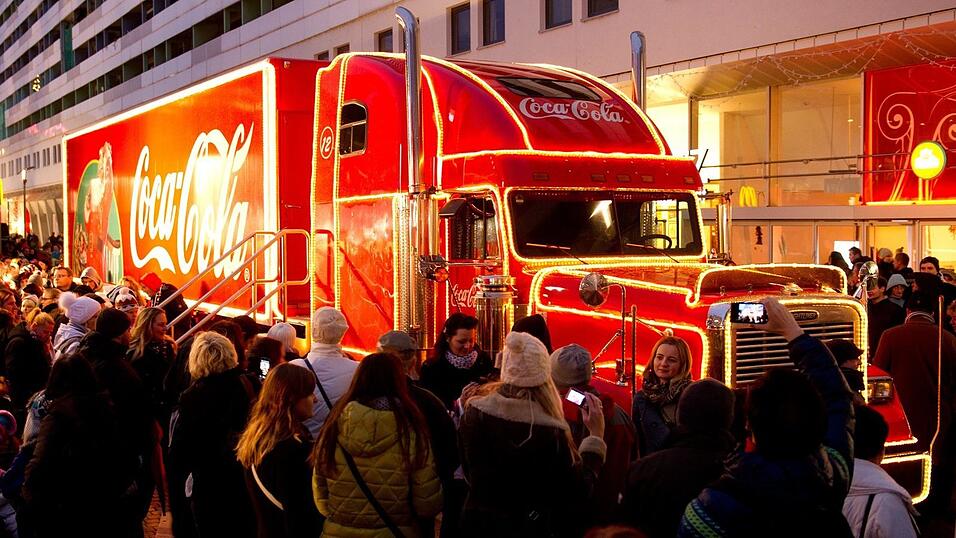 Der Coca Cola-Weihnachtstruck macht heuer Station in Straubing.