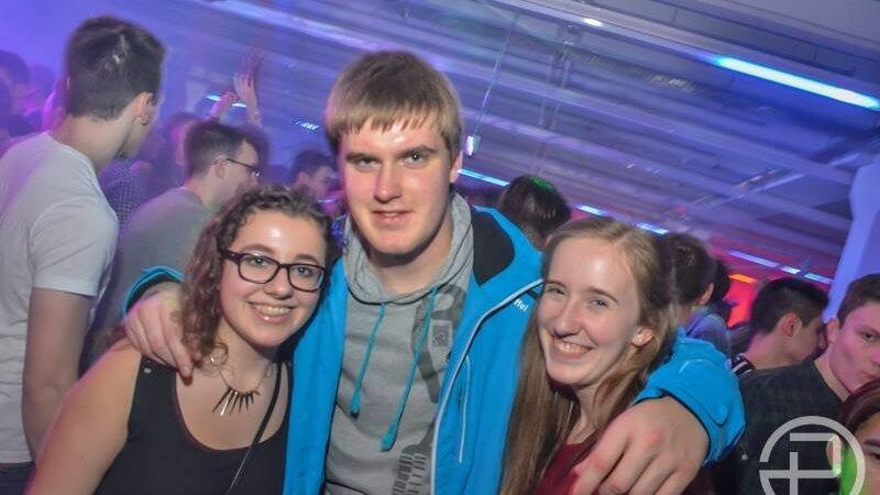 Gleich bei der Eröffnung platzte die neue Diskothek Peggy P. aus allen Nähten. Gleich bei der Eröffnung platzte die neue Diskothek Peggy P. aus allen Nähten.