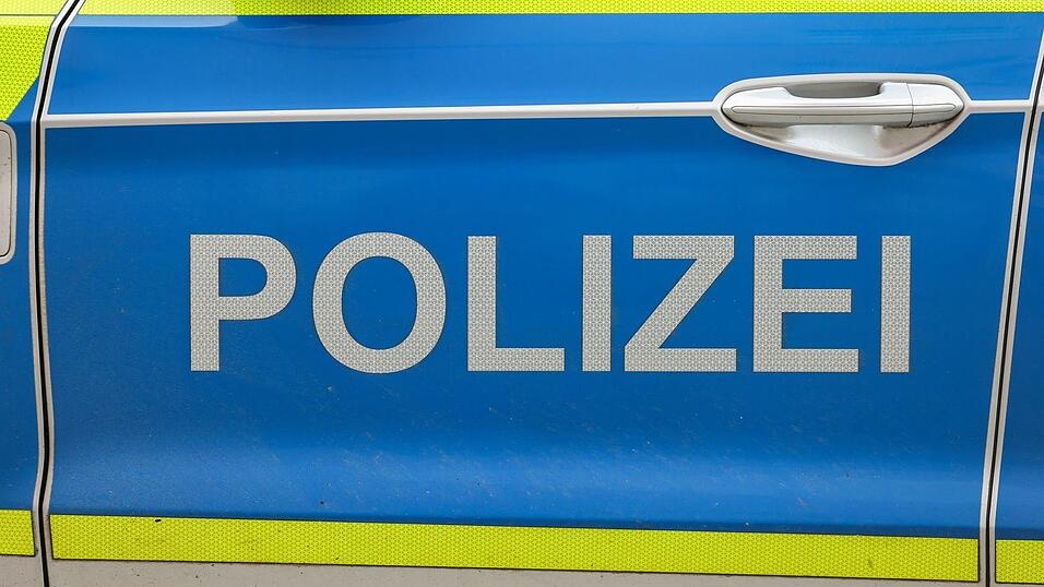 Der Verd&auml;chtige soll &uuml;ber soziale Medien Kontakt zu der Elfj&auml;hrigen aufgenommen haben. (Symbolbild)