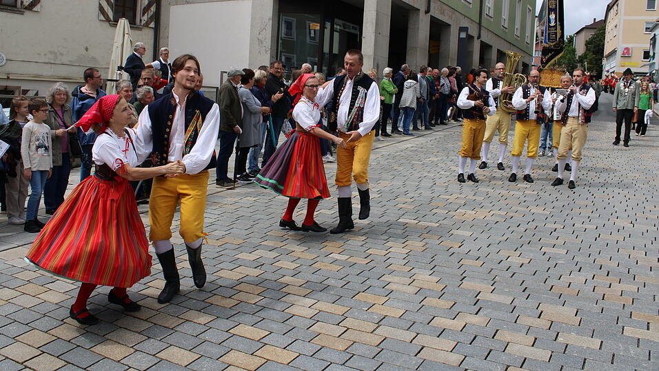 Das sind die sch&ouml;nsten Bilder vom Jubil&auml;umsfestzug.
