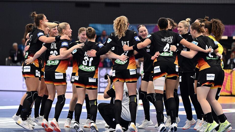 Sechs Spiele, sechs Siege: So gut spielten Deutschlands Handballerinnen selten. Sechs Spiele, sechs Siege: So gut spielten Deutschlands Handballerinnen selten.
