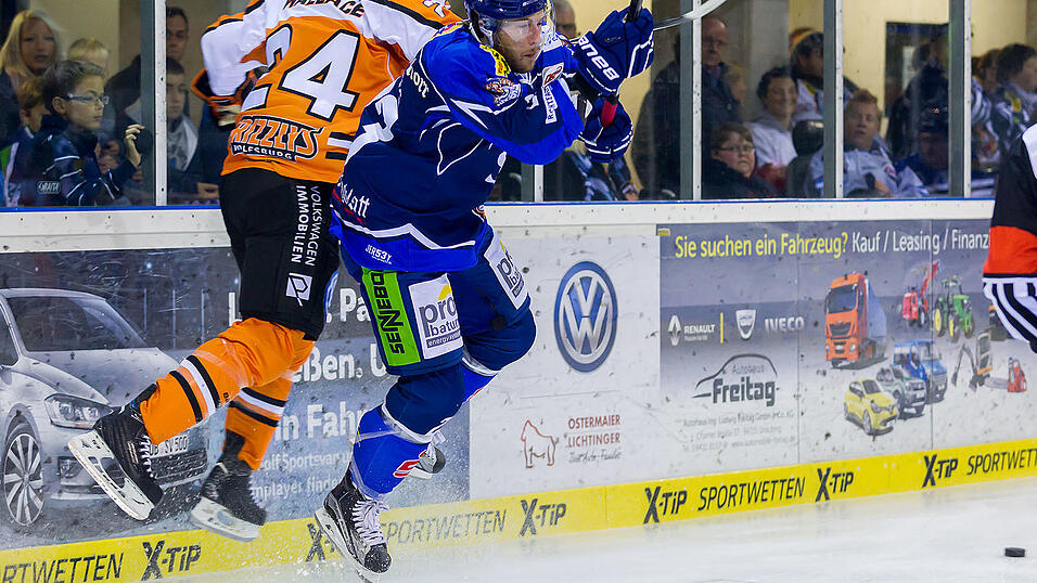 Die Tigers verlieren gegen Wolfsburg mit 2:4. Die Tigers verlieren gegen Wolfsburg mit 2:4.