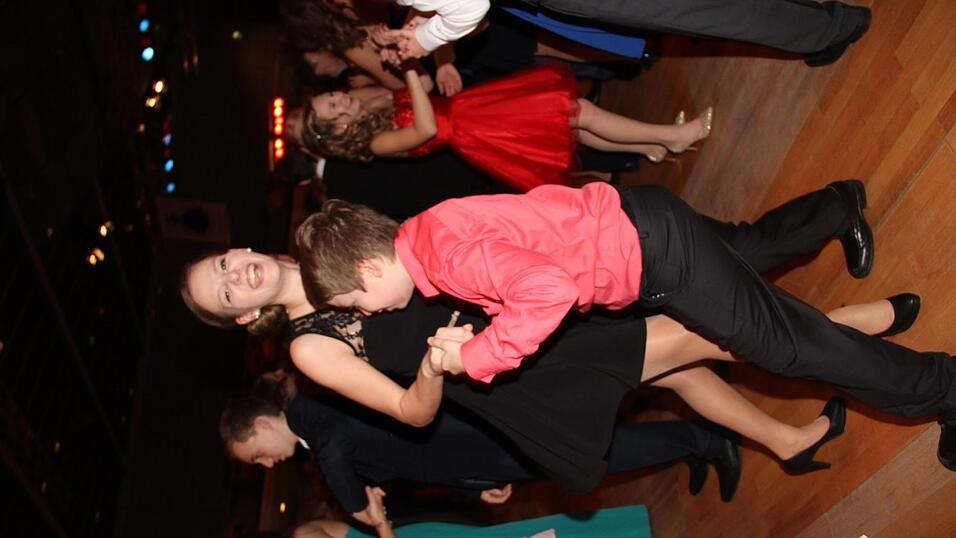 Die Bilder vom Abschlussball der Tanzschule Seidel in der Fraunhofer-Halle am 28. November. Die Bilder vom Abschlussball der Tanzschule Seidel in der Fraunhofer-Halle am 28. November.